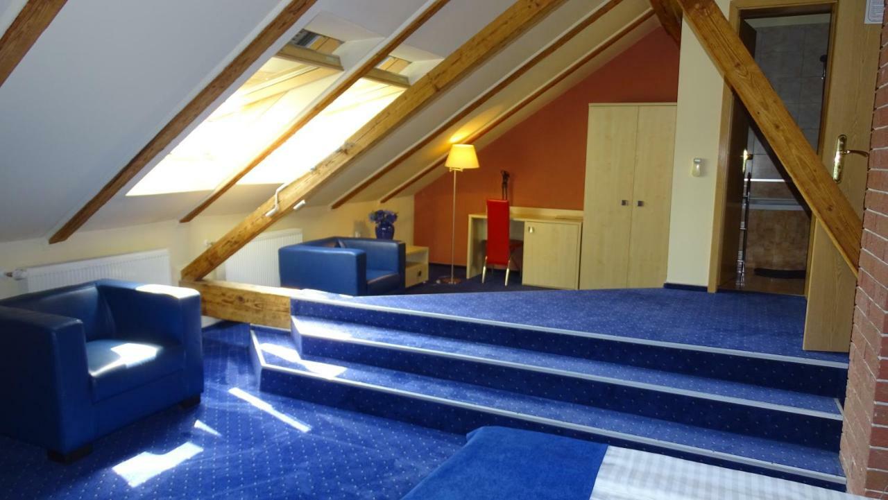 Casa Elysee Hotel Дева Екстериор снимка