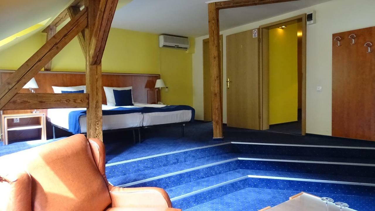Casa Elysee Hotel Дева Екстериор снимка