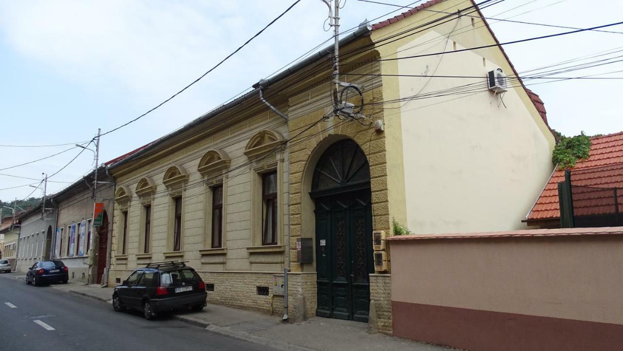 Casa Elysee Hotel Дева Екстериор снимка