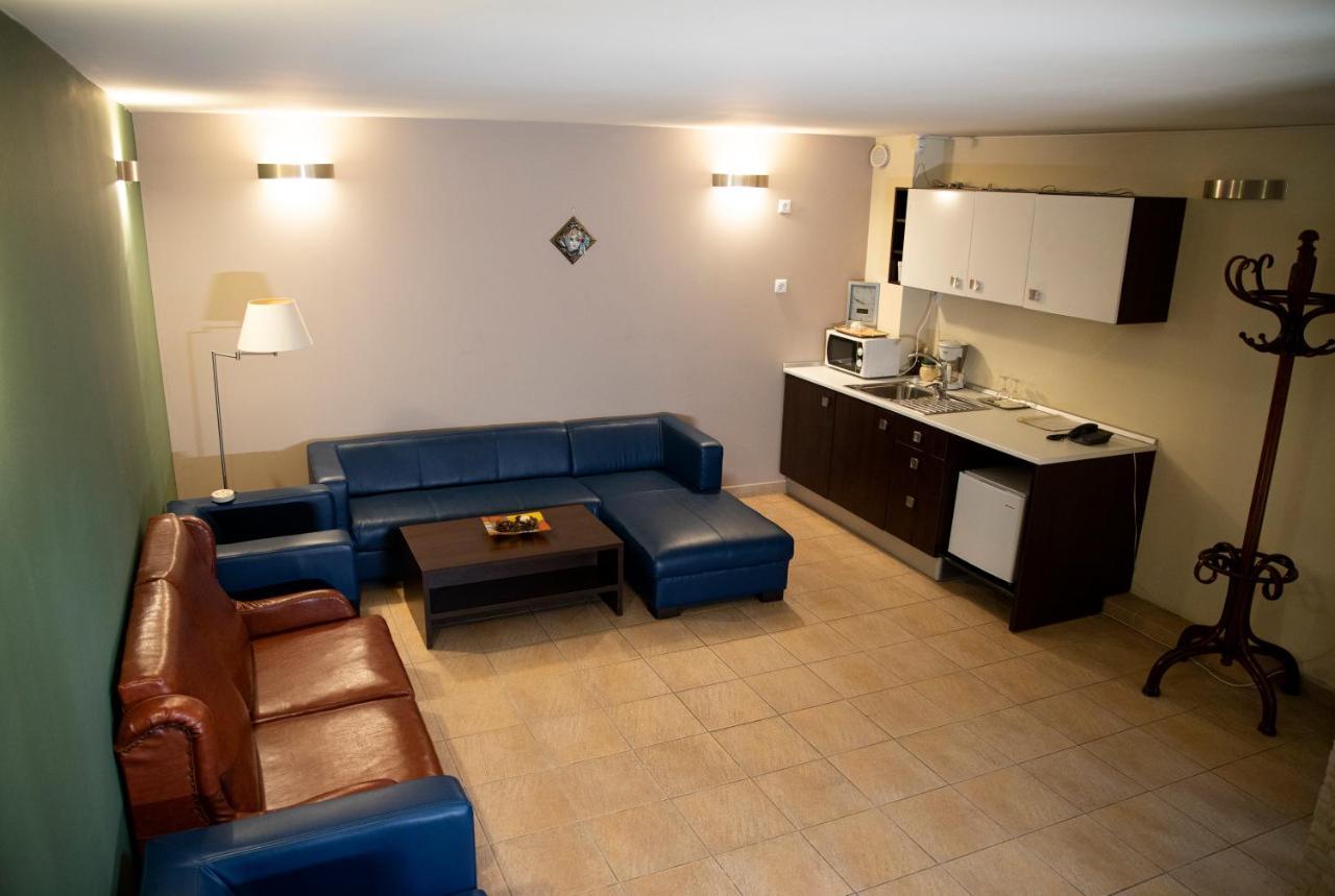 Casa Elysee Hotel Дева Екстериор снимка
